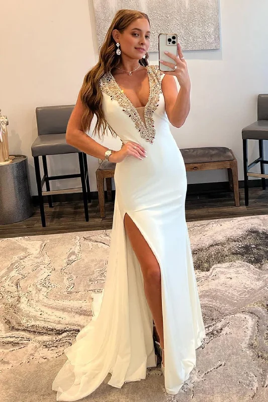 White Deep V-Neck Backless Prom Dress with Beading Casual unclassified dresses